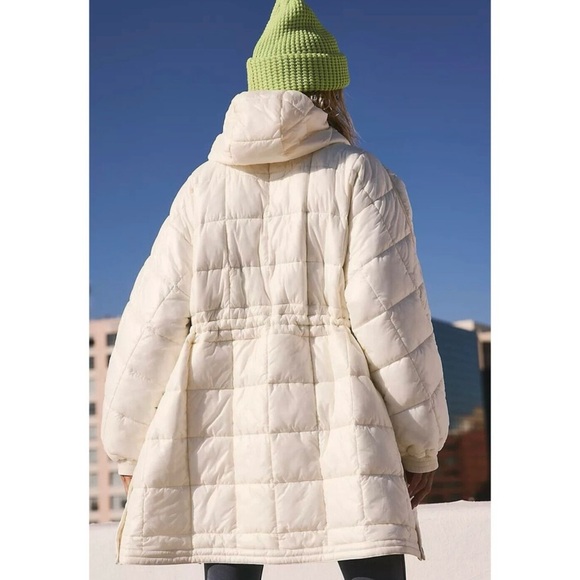 NWOT Free People Movement Patricia Packable Poncho Puffer Jacket - Picture 2 of 4